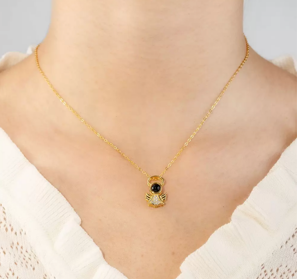 Verita's Love Projection Necklace "100 Languages"